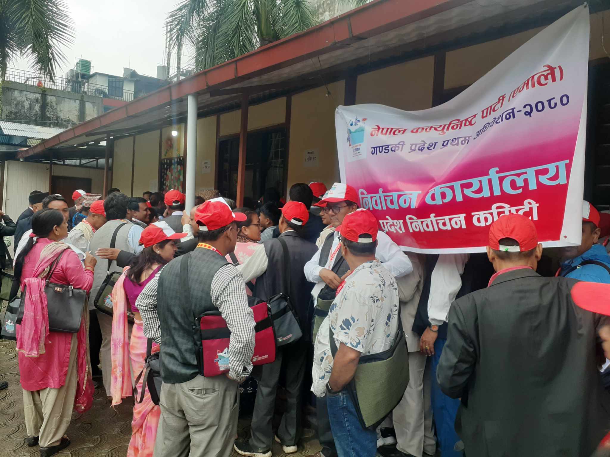 एमाले गण्डकी अधिवेशन : ३३ वटा भोटिङ मेसिनमार्फत मध्याह्न १२ बजेदेखि मतदान
